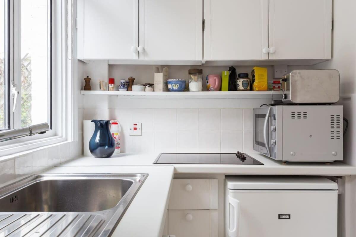 Artistic 1bed Flat With Patio In South Kensington Appartamento *