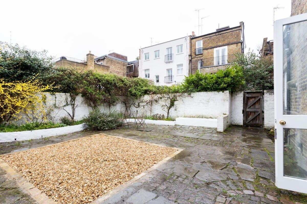 Artistic 1bed Flat With Patio In South Kensington Londra
